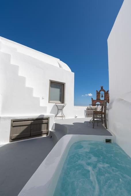 Astrea Suites "Ostria Cave Villa-Outdoor Jacuzzi" Oía Buitenkant foto